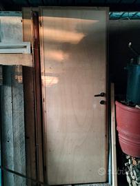 Porta in legno 205x70 dx