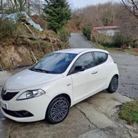 Auto Ypsilon 1.3 95 cv