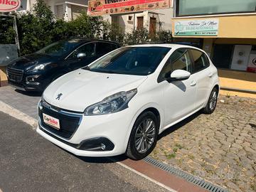Peugeot 208 PureTech 68 5 porte Access