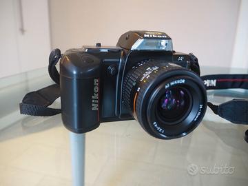 Reflex analogica Nikon F-401 + obiettivo 35-70