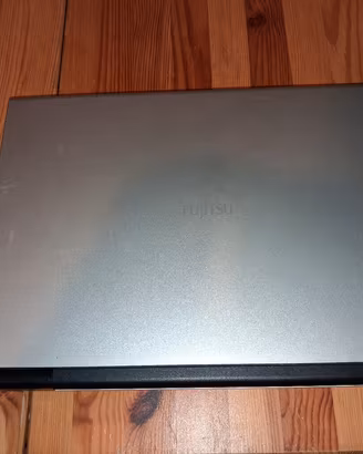 notebook fujitsu esprimo mobile v 6555 ben tenuto 