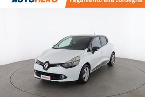 RENAULT Clio AW37809
