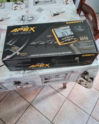 metal detector Garrett