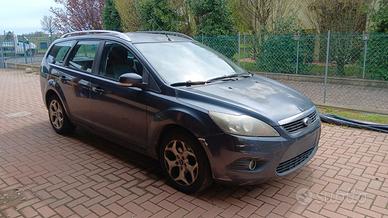 Ford Focus SW 1.6 (115CV) 5p. Bz.- GPL Ikon