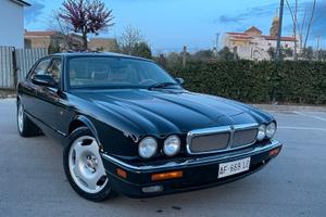 Jaguar XJR 4.0 325 cv con tetto apribile 1996 full