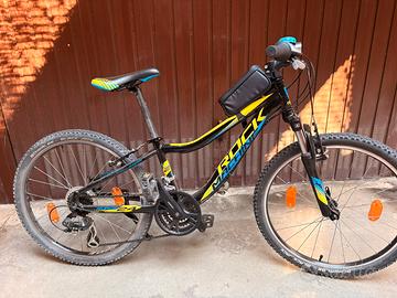 Mountain bike Rock Machine Surge 24