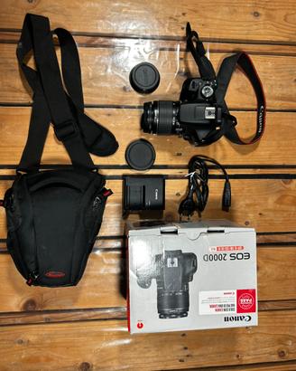 Canon D2000 + obiettivo efs 18-55mm