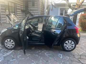 Toyota Yaris 1.0 5 porte Sol