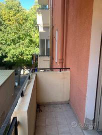 Via Napoli luminoso bilocale con balcone