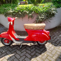 Vedo vespa 50 special