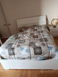 Letto contenitore alla francese più comodino