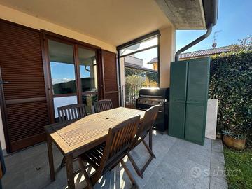 Villetta a schiera di 235 m² con 5 locali e box au