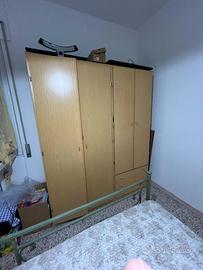 armadio letto materasso  