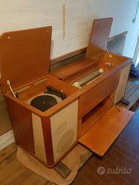 GRUNDIG MOBILE RADIO GIRADISCHI