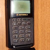 Cellulare Motorola International 8700 del 1998