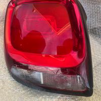 Luce posteriore sinistra Citroen c1 da 2014 a 2019