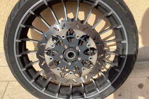 Ruota e pneumatico per Haley Davidson