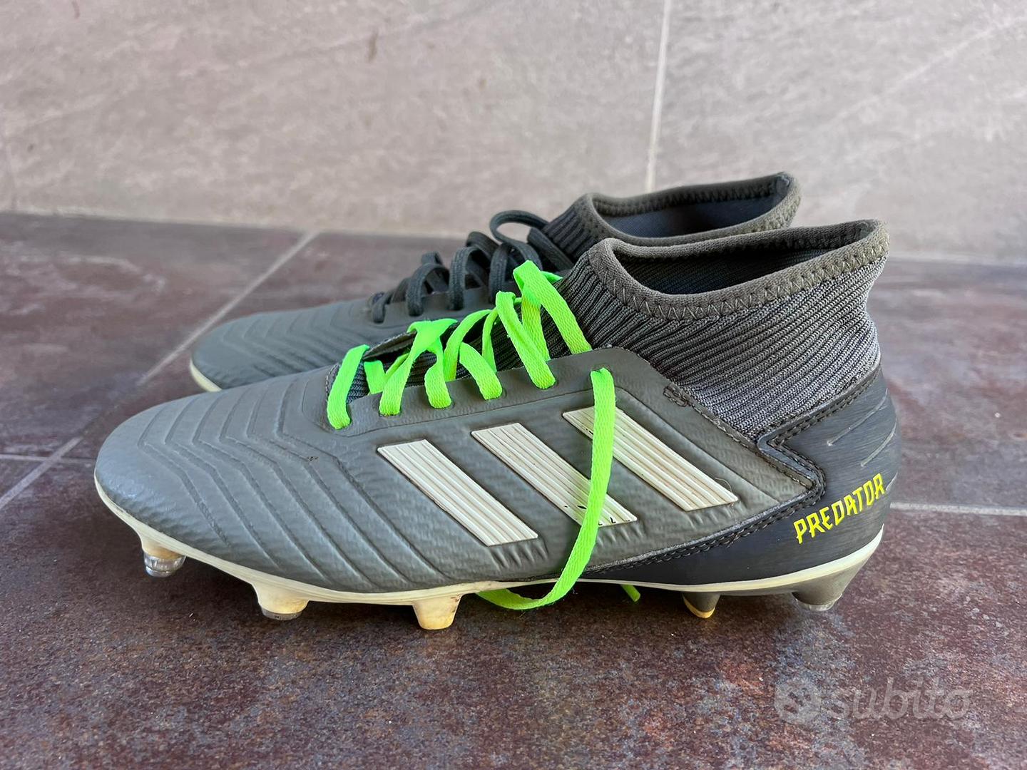 Scarpe da calcio predator adidas Abbigliamento e Accessori In