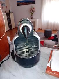 Macchina caffè Nespresso De Longhi