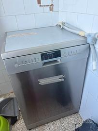 Lavastoviglia Siemens acciao inox