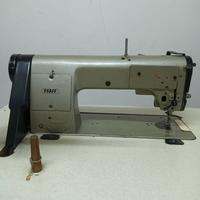 Macchina da cucire industriale piana PFAFF