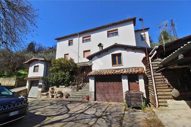 CASA SEMINDIPENDENTE A ASCOLI PICENO