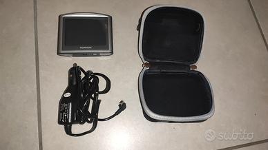 NAVIGATORE GPS TOMTOM CON ACCESSORI