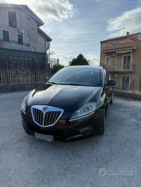 Lancia Delta platino