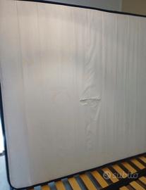 Materasso usato ma con graffio