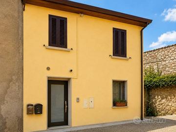 Casa indipendente di 100 m² con 3 locali a Lonato 