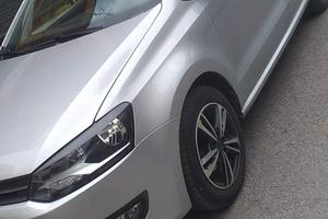 VOLKSWAGEN Polo 5ª serie - 2010