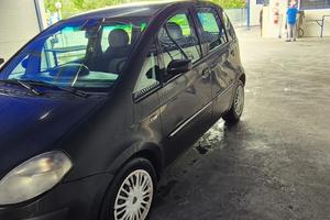 Lancia Musa 1.3 mjet