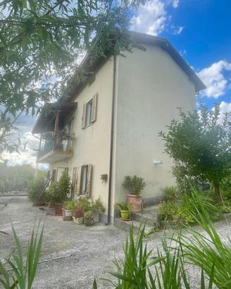 LA TUA CASA NEL VERDE CON PANORAMA DA SOGNO!