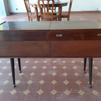 Mobile radio giradischi della Philips anni '60