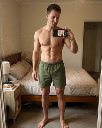 Short sportivo verdi Aeropostale taglia S uomo
