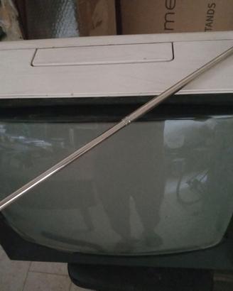 Televisore vintage da collezione