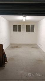 Box 17 mq in via Romagneno - Recco