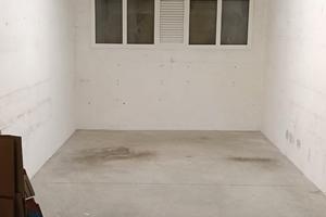 Box 17 mq in via Romagneno - Recco