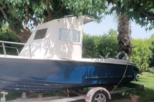 Barca cabinata
