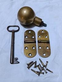 Lotto ferramenta antica ottone pieno -fine 800/900