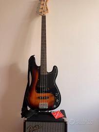 Squier Bass + Amp Fender Rumble 15