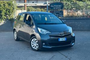 Toyota Verso-S 1.3 MT Active