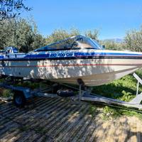 Barca completa. Pronta per navigare