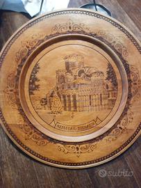 piatto in legno Bulgaria 