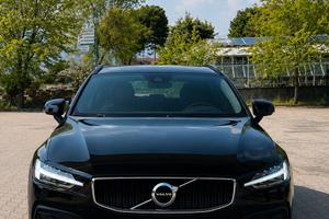 VOLVO V60 B3 Geartronic Momentum Business