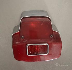 Fanale posteriore vespa 125/gt/150 super/ sprint