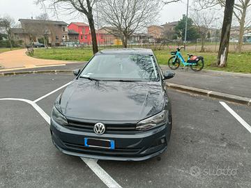 Volkswagen Polo Polo VI 2018 5p 1.0 mpi Comfortlin
