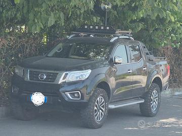 Nissan navara np300