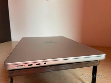Apple MacBook Pro 14" M5 16GB 512GB