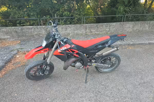 aprilia sx 125 2t 